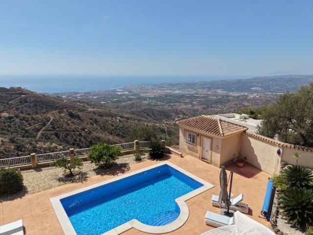 3 Bedrooms Villa in Arenas