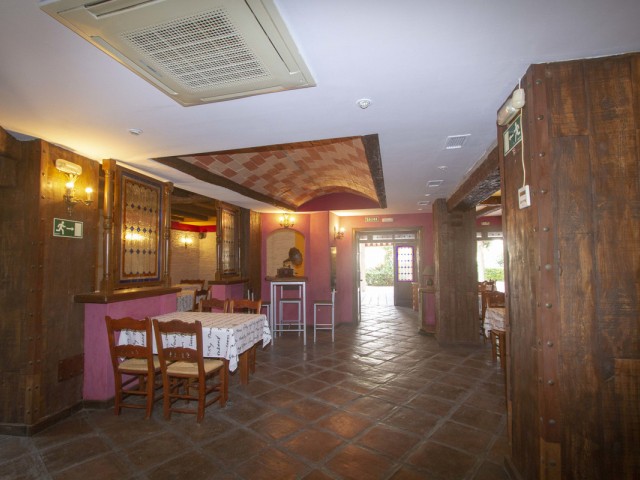 Liikekiinteistö, Marbesa, R3270835