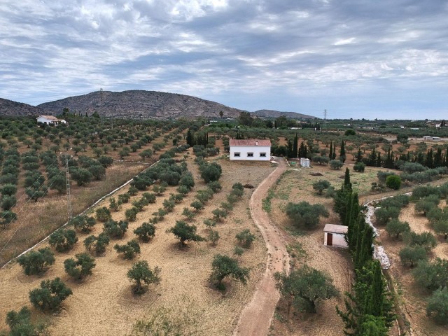 4 Soveroms Villa i Alhaurín el Grande