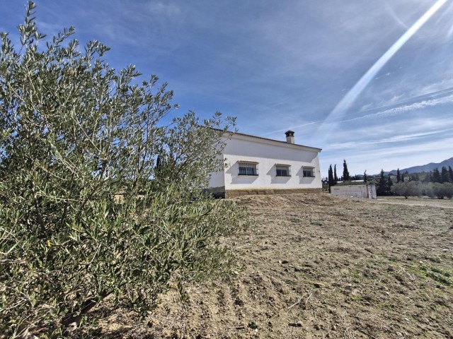 4 Soveroms Villa i Alhaurín el Grande