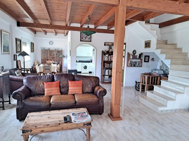 4 Soveroms Villa i Alhaurín el Grande